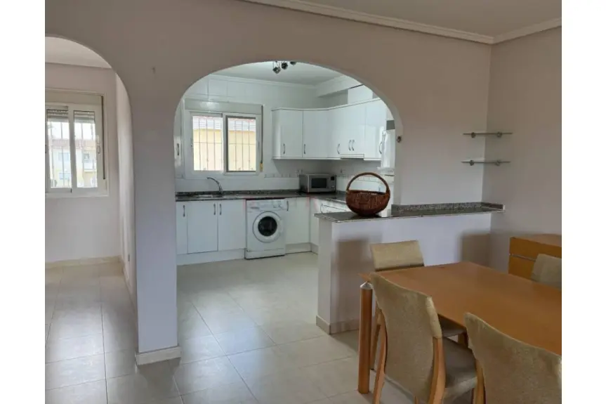 Alicante, Dona Pepa, Apartament w Hiszpanii z prywatnym solarium i basenem
