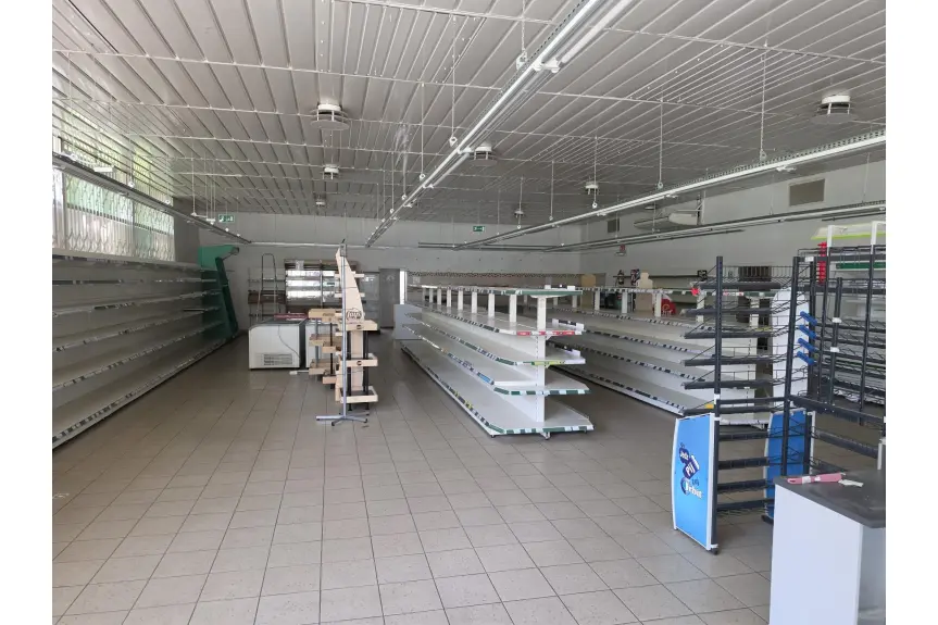 Konin, Sosnowa, Lokale 407 m2 i 400 m2 do wynajęcia- KONIN